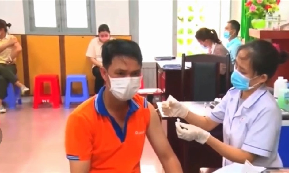 Người dân, doanh nghiệp Phú Quốc vui mừng vì sắp được tiêm vaccine toàn dân