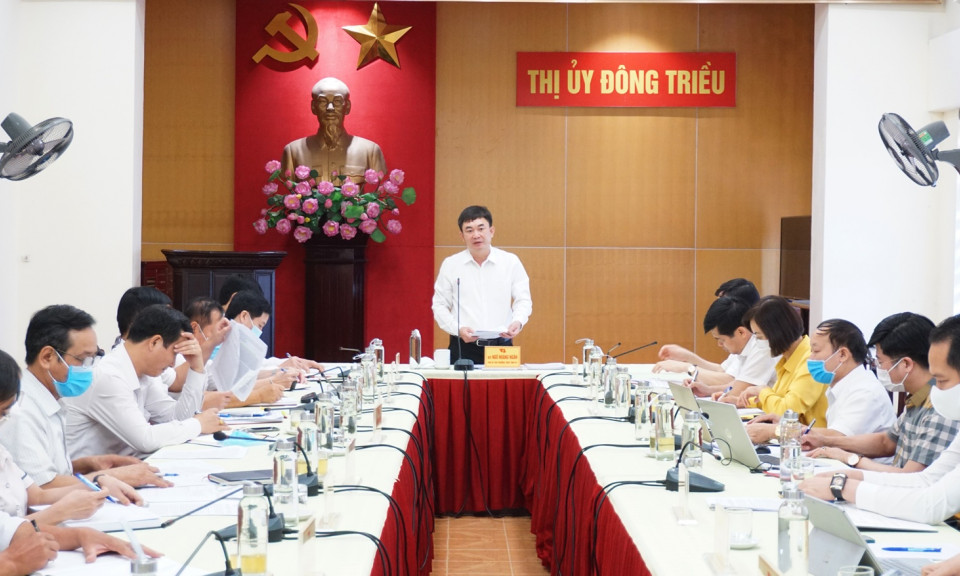 Phó Bí thư Thường trực Tỉnh ủy Ngô Hoàng Ngân làm việc với Thị ủy Đông Triều