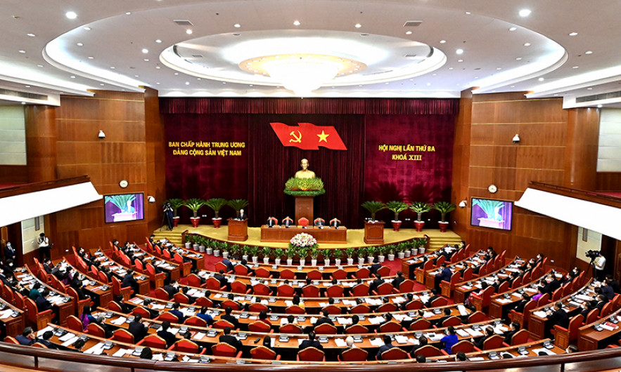 Thông cáo báo chí về ngày làm việc thứ nhất của Hội nghị Trung ương 3