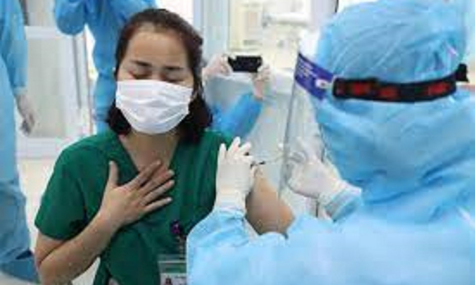 Người đã tiêm phòng COVID-19 sẽ ra sao khi nhiễm SARS-CoV-2?