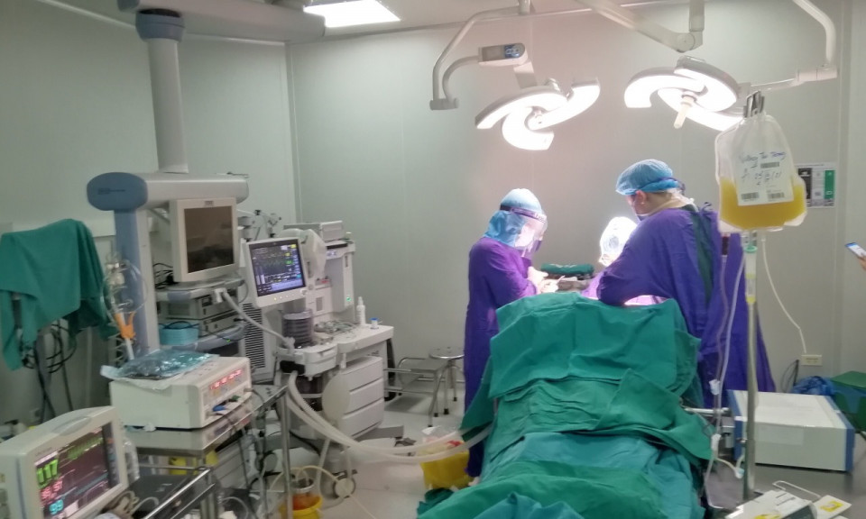 Phối hợp cấp cứu thành công bệnh nhân xuất huyết não nguy kịch trong bệnh viện đang phong tỏa