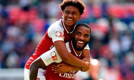 Arsenal bật đèn xanh cho 3 cái tên rời Emirates mùa Hè này