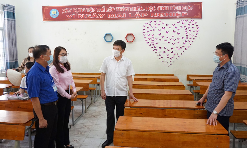 Phó Bí thư Thường trực Tỉnh ủy kiểm tra công tác chuẩn bị thi tốt nghiệp THPT năm 2021