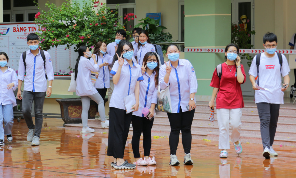 Kỳ thi tốt nghiệp THPT năm 2021: "Sóng" của nữ thi sĩ Xuân Quỳnh vào đề thi môn Ngữ văn