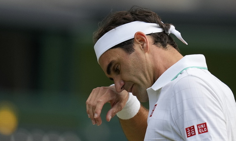 Federer rời Wimbledon bằng set thua 0-6
