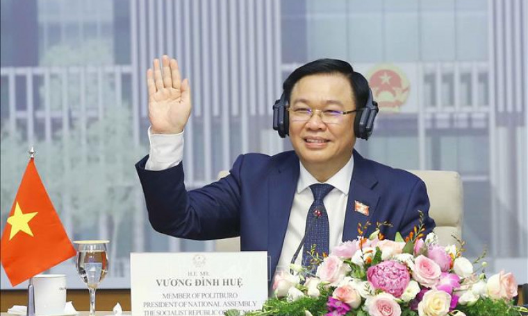 Quốc hội hướng về người dân trong cuộc chiến đẩy lùi COVID-19