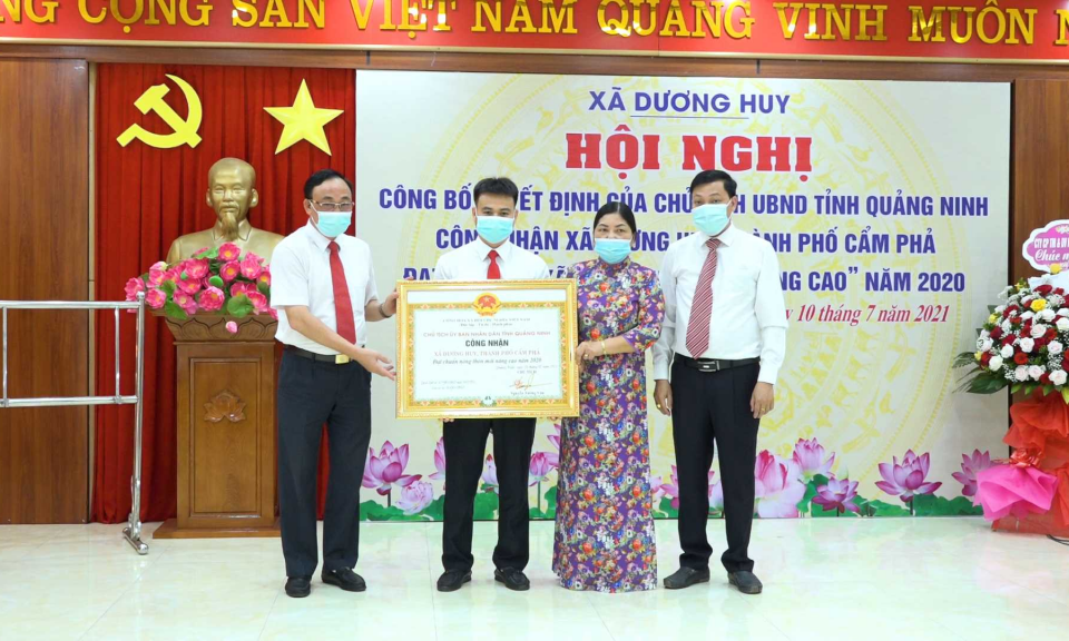 Công bố Quyết định xã Dương Huy (TP Cẩm Phả) đạt chuẩn nông thôn mới nâng cao năm 2020