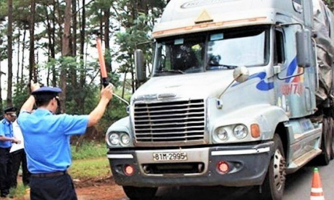 Lợi dụng Covid-19 phức tạp, xe chở quá tải tái bùng phát mạnh