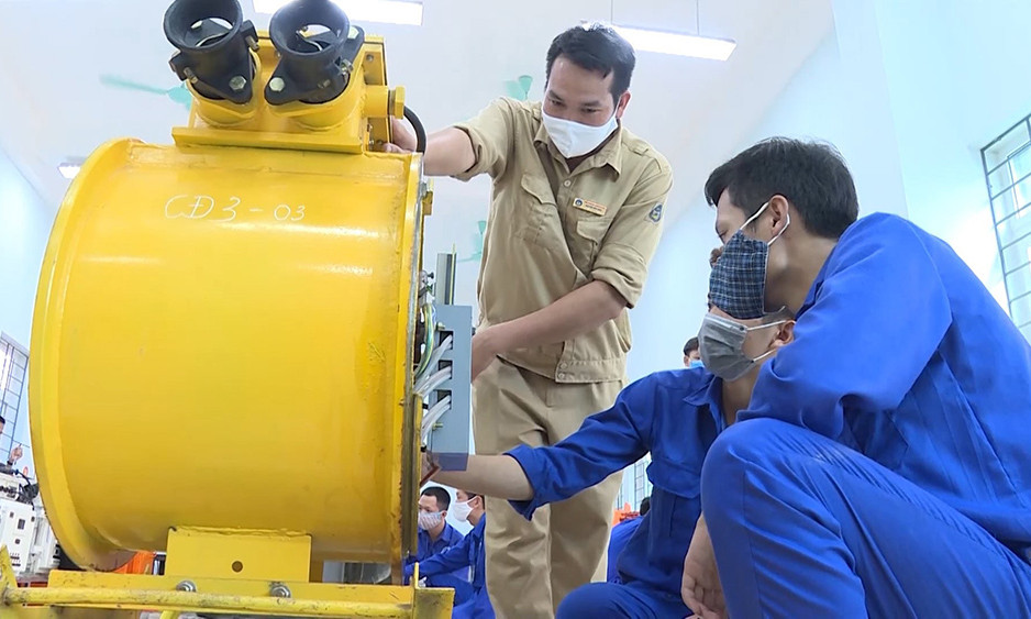 Coi trọng định hướng nghề nghiệp cho học sinh