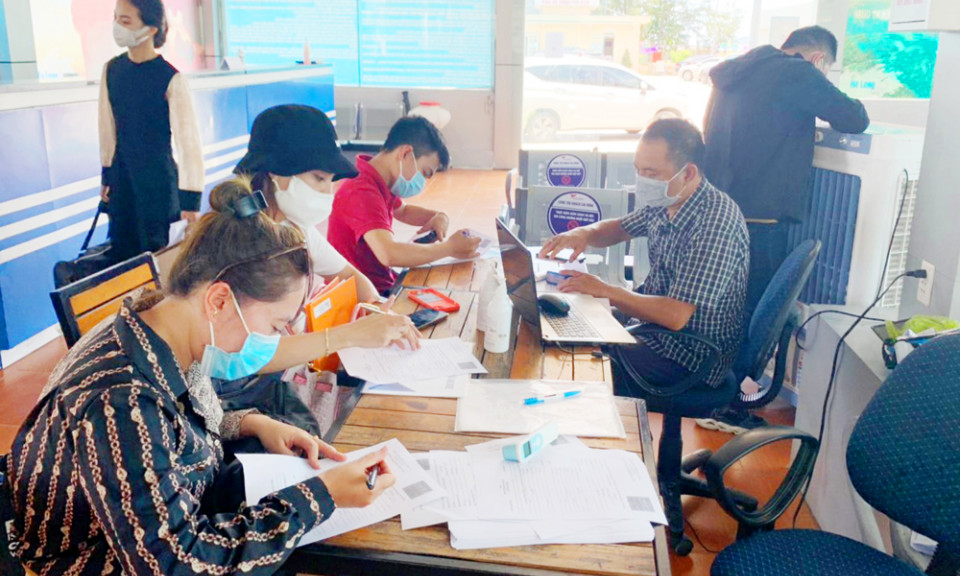 Doanh nghiệp tập trung thích ứng