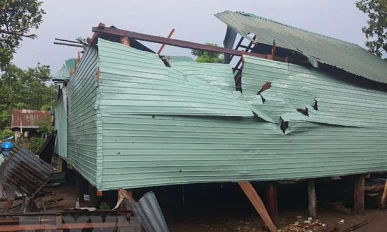 Tây Nguyên và Nam Bộ có mưa dông rải rác, kèm thời tiết nguy hiểm