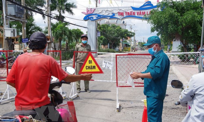 Sáng 15/7: Ghi nhận thêm 805 ca mắc mới, hầu hết trong khu phong tỏa