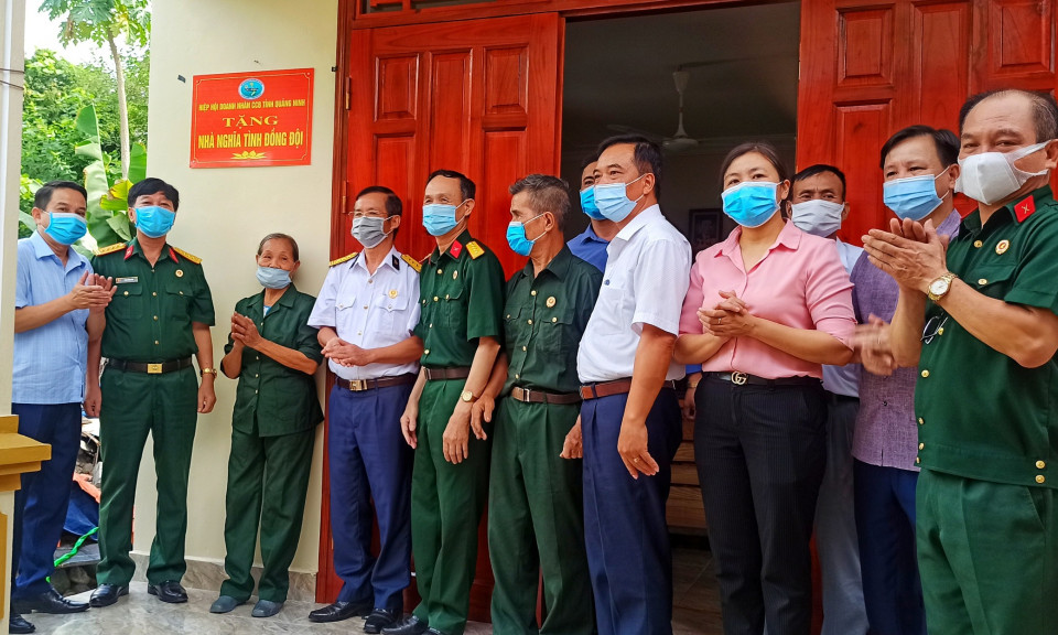 Khánh thành nhà "Nghĩa tình đồng đội"