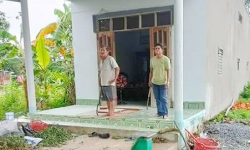 Cán bộ công an bị chém trọng thương