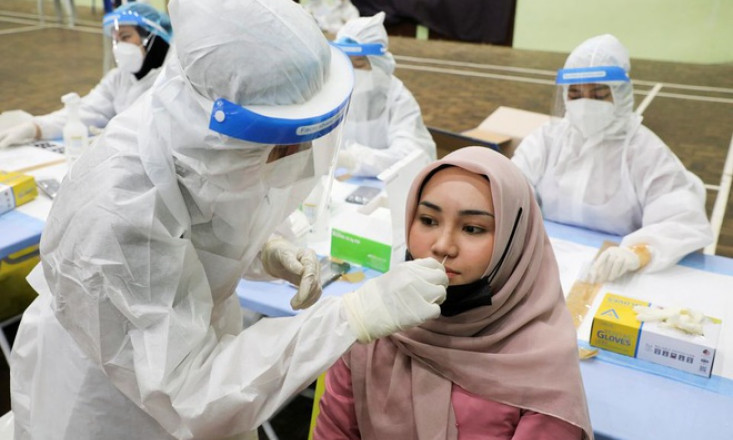Malaysia tăng "sốc" ca Covid-19, cảnh báo chủng Delta lây trong "vài giây"