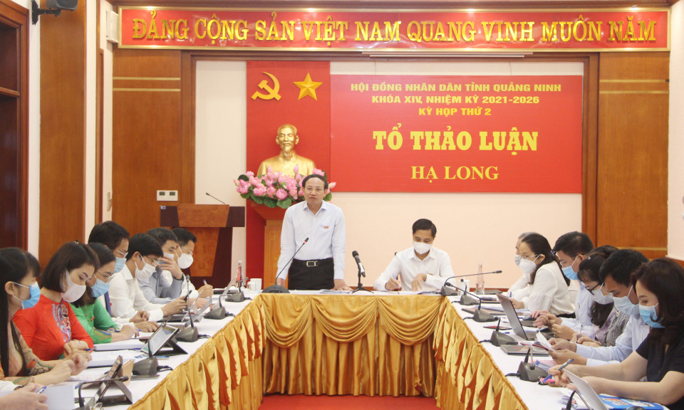 Thảo luận tại tổ và hội trường: Đại biểu hiến kế