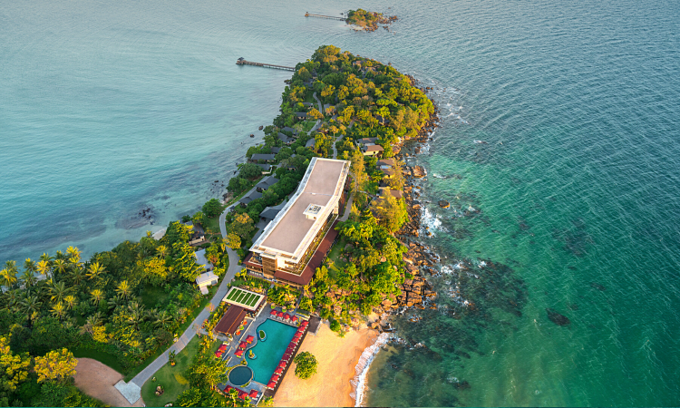 Phu Quoc starts vaccinating islanders ahead of foreign tourist reopening