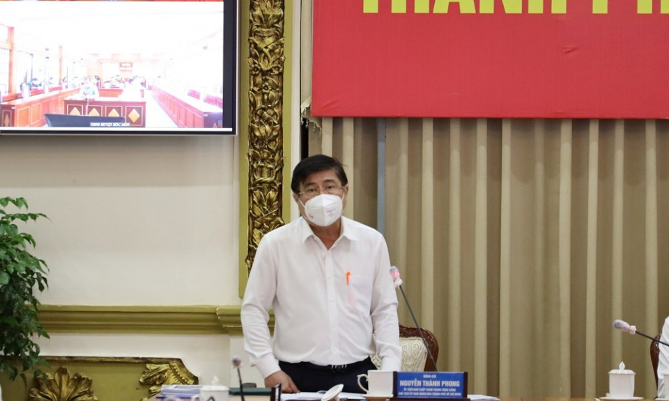 Chủ tịch TP.HCM: Có việc từ chối nhận F0 dẫn đến tình trạng trở nặng và tử vong