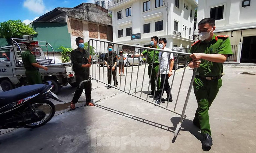 Xuất hiện nhiều ca mắc trong cộng đồng, Hà Nội yêu cầu người dân ở tại nhà