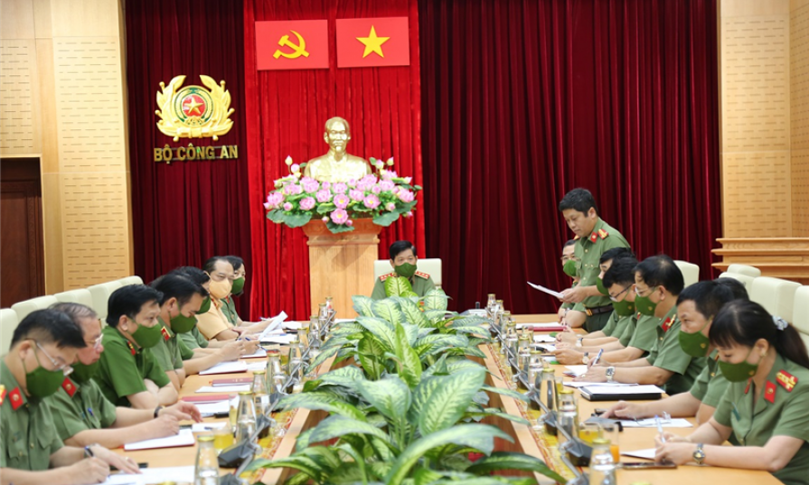 Triển khai tổng lực, phát huy vai trò tuyến đầu, quyết tâm chặn đứng dịch bệnh