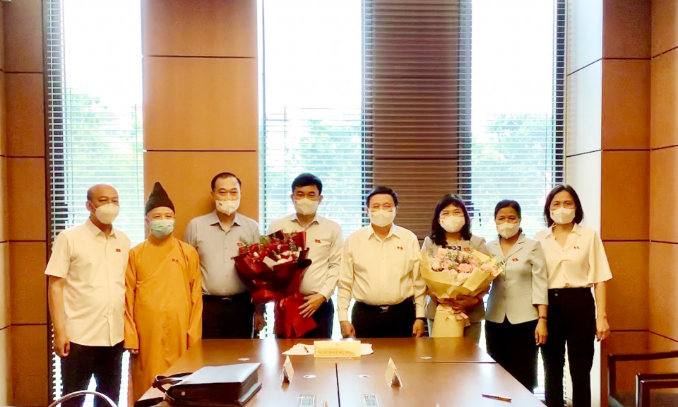 Đồng chí Ngô Hoàng Ngân, Phó Bí thư Thường trực Tỉnh ủy được bầu làm Trưởng Đoàn ĐBQH tỉnh khóa XV