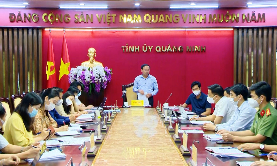 Từ 00h00' ngày 20/7, khuyến cáo người dân Quảng Ninh chỉ ra khỏi nhà khi thực sự cần thiết 