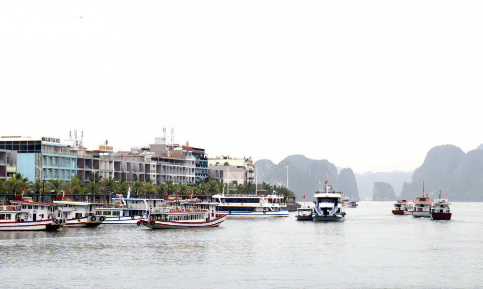 Ngân hàng hạ lãi suất cho vay, hỗ trợ doanh nghiệp