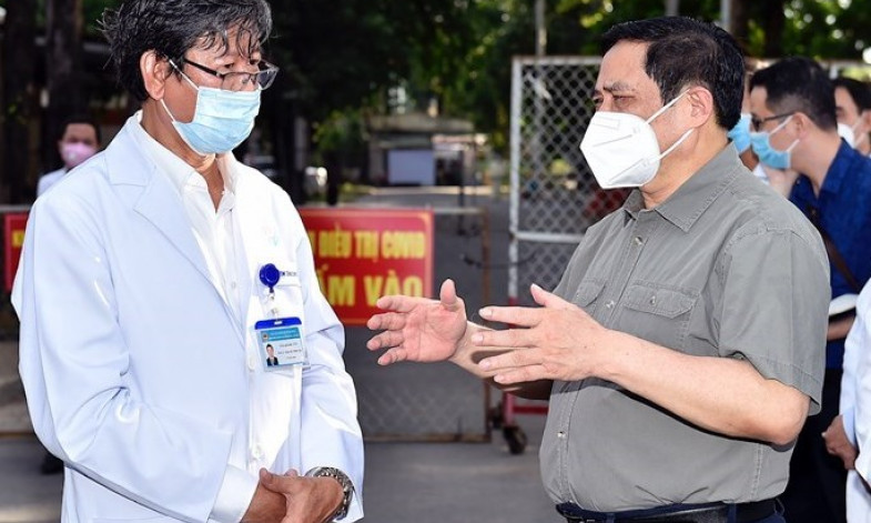 Thủ tướng chỉ đạo kiểm tra, làm rõ thông tin ‘tiêm vaccine không cần đăng ký’