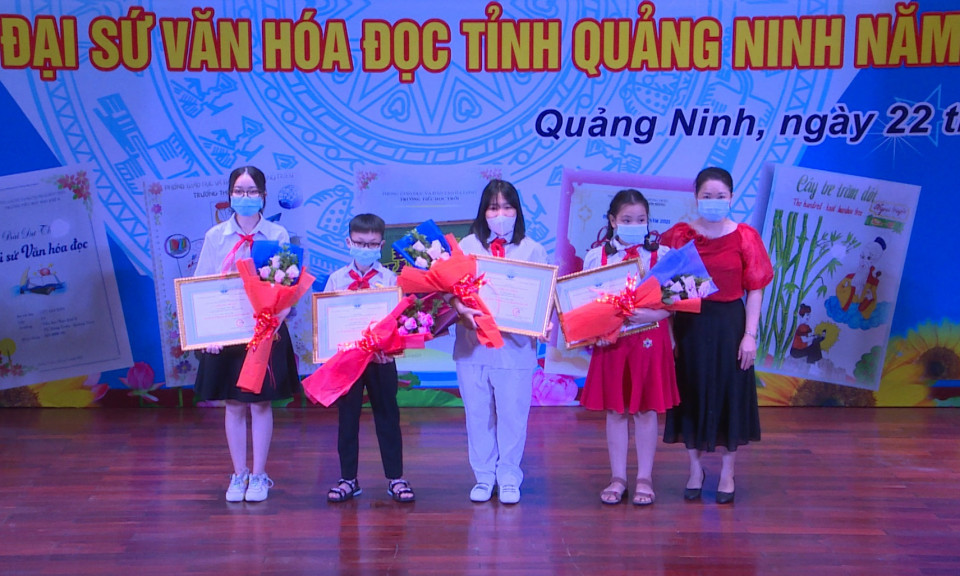 Trao giải cuộc thi Đại sứ Văn hóa đọc tỉnh Quảng Ninh năm 2021
