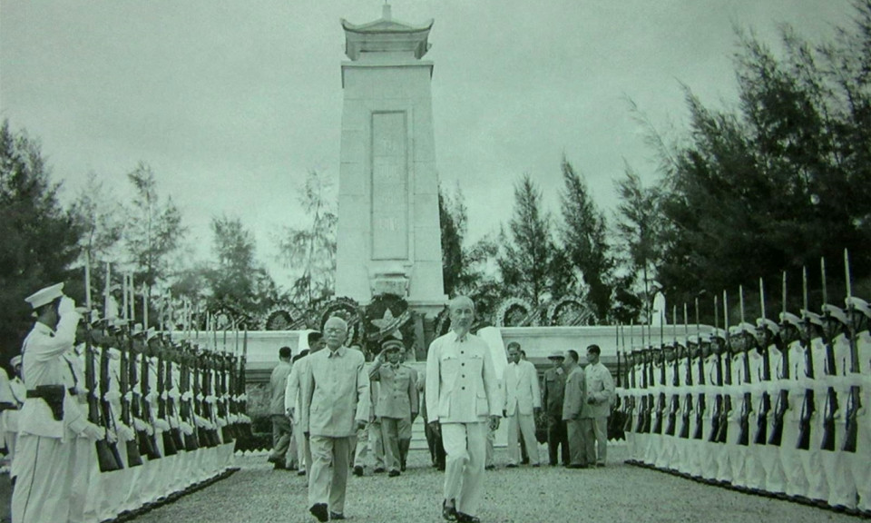 Kỷ niệm 74 năm Ngày Thương binh-Liệt sĩ (27/7/1947-27/7/2021) : Tấm lòng của Bác Hồ với thương binh, liệt sĩ