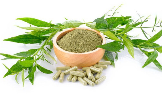 Vì sao người dân không nên tự ý mua xuyên tâm liên điều trị Covid-19?