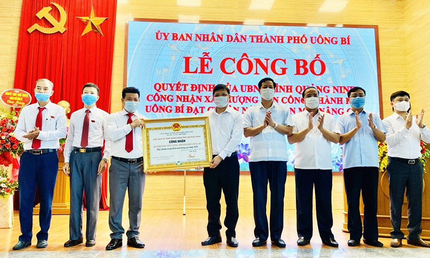 Công bố xã Thượng Yên Công (TP Uông Bí) đạt chuẩn nông thôn mới nâng cao