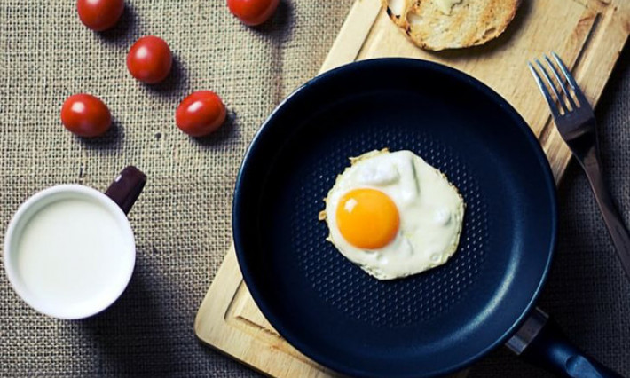 5 thói quen âm thầm khiến bạn tăng cân không kiểm soát