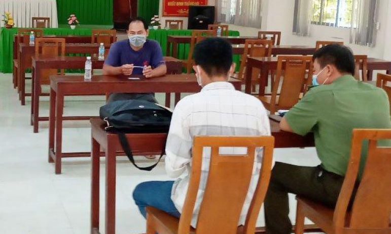Tung tin sai về thức ăn trong khu cách ly, người đàn ông bị phạt tiền triệu