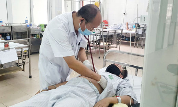  Đừng chủ quan với triệu chứng sốt