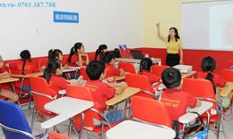Giáo viên dạy ở Trung tâm ngoại ngữ có được hỗ trợ khó khăn?