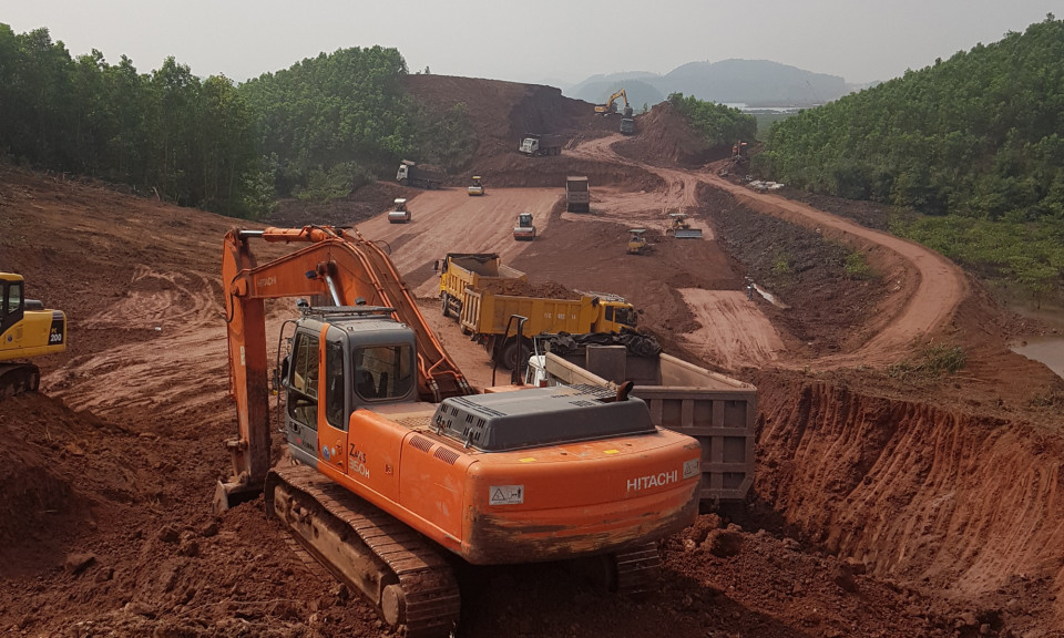 Cao tốc Vân Đồn - Tiên Yên gặp khó trong thi công