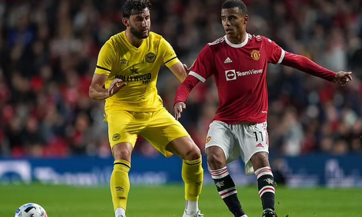 Man Utd có 9 ca mắc Covid-19