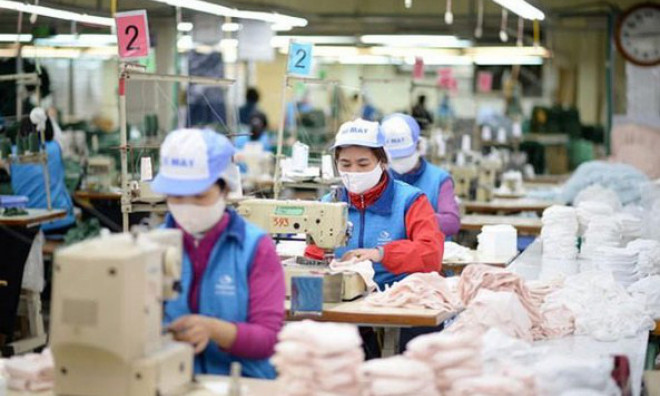 Khó khăn bủa vây, "giải cứu" doanh nghiệp mùa COVID-19