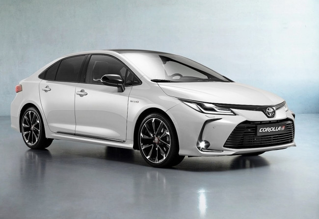 Hot: Toyota Corolla Altis GR Sport 2021 sắp về đại lý, diện mạo và trang bị 'đốn tim' khách Việt