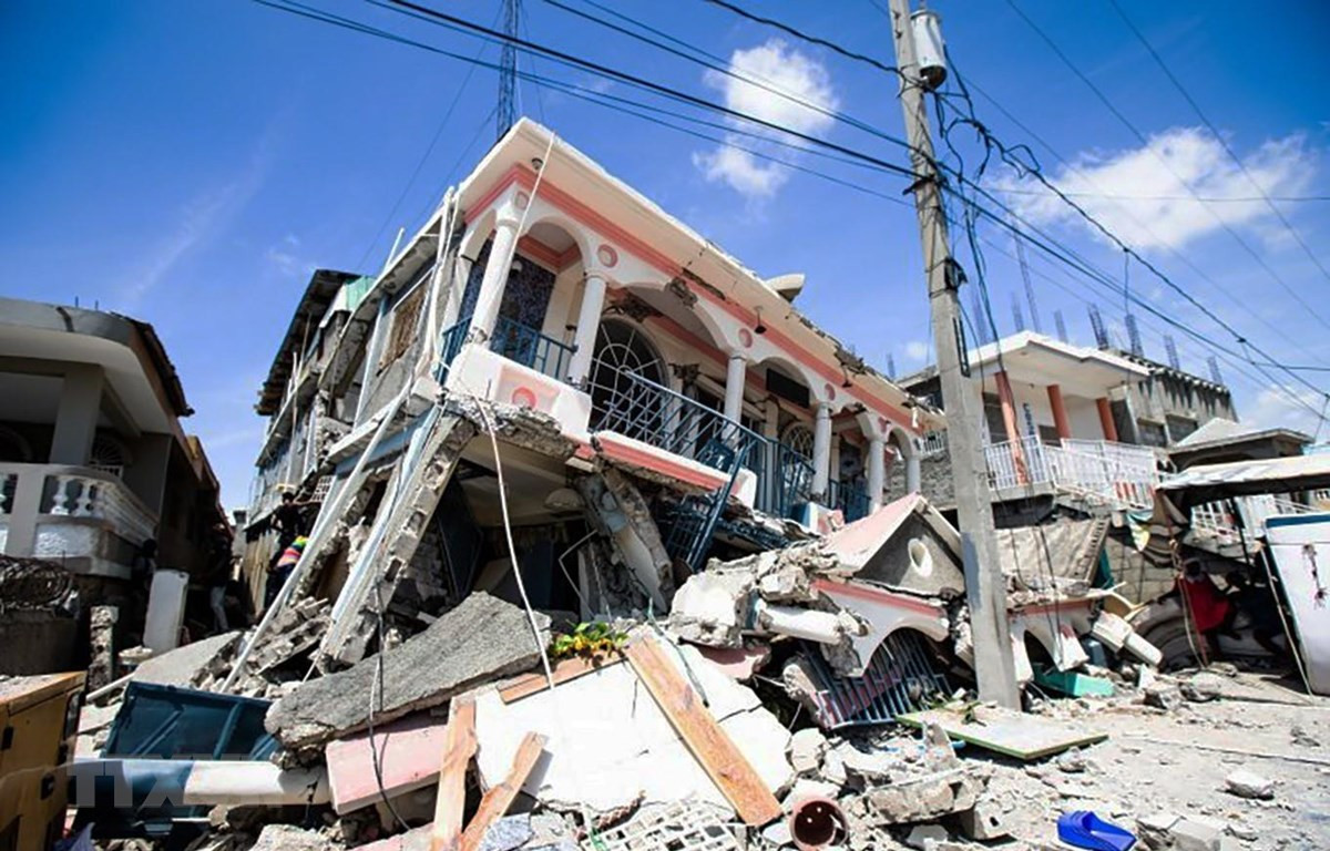 Cảnh đổ nát sau trận động đất có độ lớn 7,2 ở miền Tây Nam Haiti ngày 14/8/2021. (Ảnh: UPI/TTXVN)