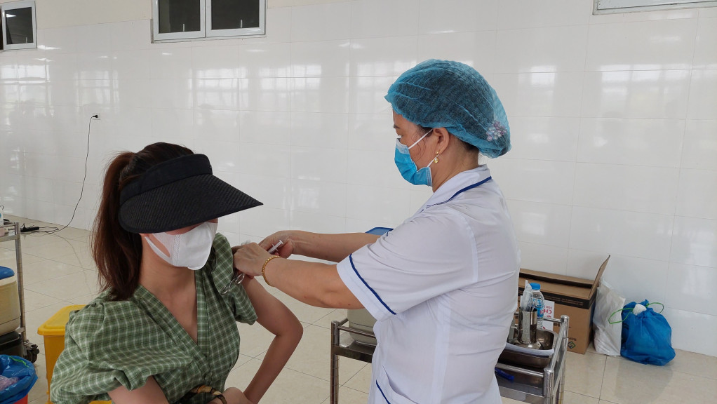 TP Móng Cái đã tiêm phòng vắc xin Covid19 cho hơn 32.000 người dân.