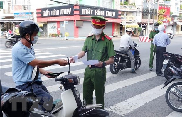 Hiep hoi cac nganh hang kien nghi cap giay di duong cho hoi vien hinh anh 2