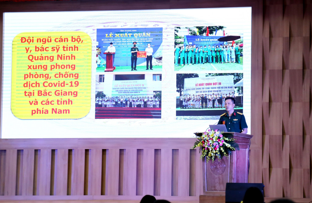Đại úy Lê Gia Đồng, Trợ lý Tuyên huấn, Phòng Chính trị, Đảng bộ Quân sự tỉnh Quảng Ninh tham gia dự thi thuyết trình.