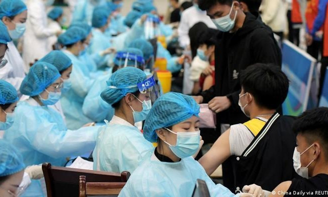 Lo ngại biến thể Delta, Trung Quốc xem xét tiêm liều vaccine thứ 3