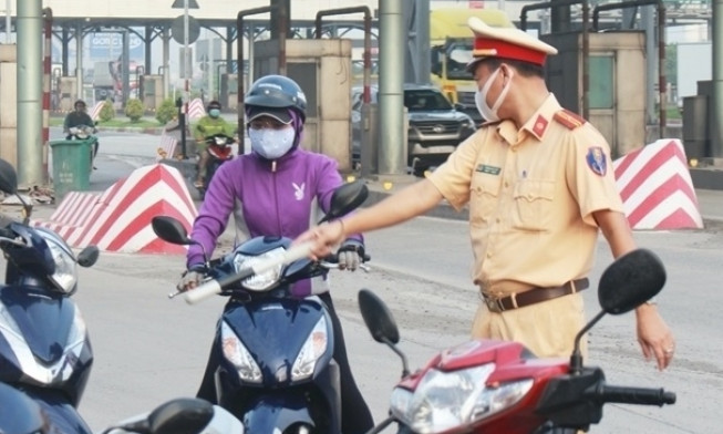 TP.HCM: Hơn 1.000 người vi phạm trong một tuần giãn cách xã hội