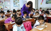 Không căn cứ vào trình độ đào tạo để bổ nhiệm hạng cao hơn