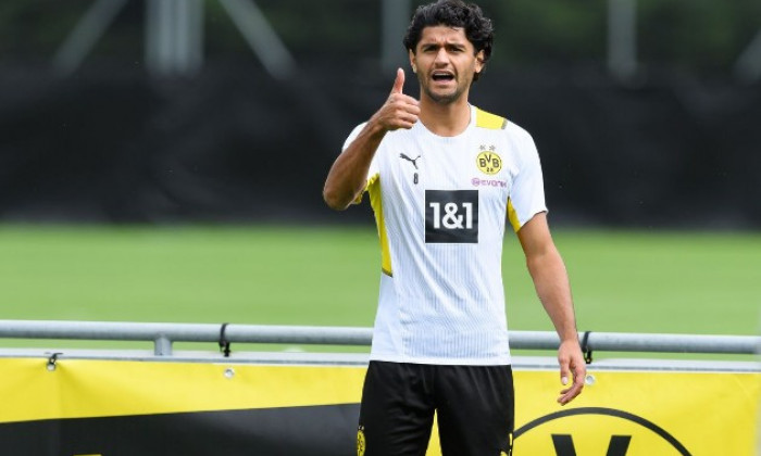 Mục tiêu tin đồn của Chelsea gia hạn hợp đồng với Dortmund