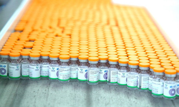 Lo ngại đợt bùng phát dịch mới, Trung Quốc chạy nước rút tiêm vaccine