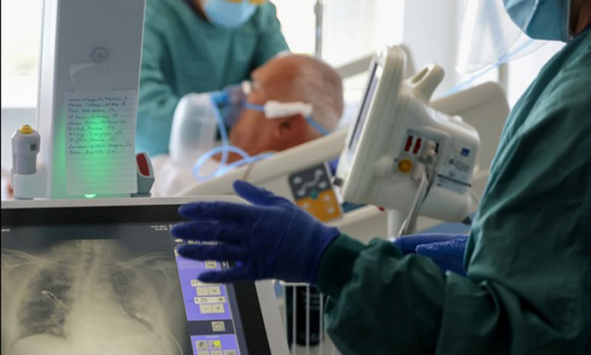 Các bác sĩ so sánh biến thể Delta lây lan như 'cháy rừng'